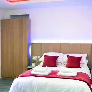  Aparthotel Crosskeys 双金匙公寓