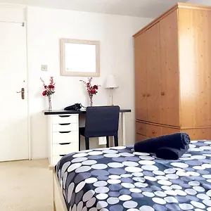 https://tower-bridge-rooms-london.brighton-hotels-england.com