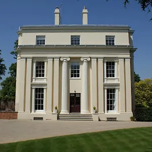 https://bnb-ravenhurst.cardiffhotelswales.com